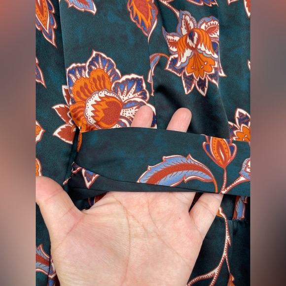 BCBGMAXAZRIA Floral Wrap Dress size medium - Picture 14 of 16